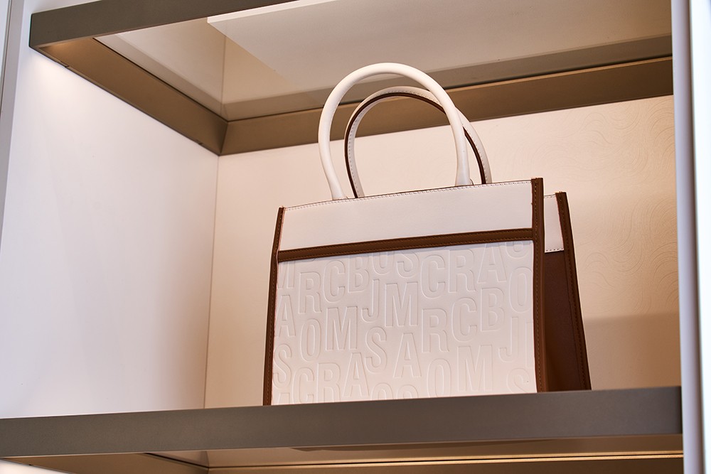 百能不鏽鋼衣櫃-臻雅-01